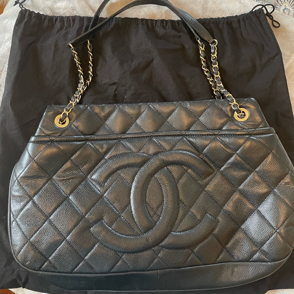 Chanel Tote Bag